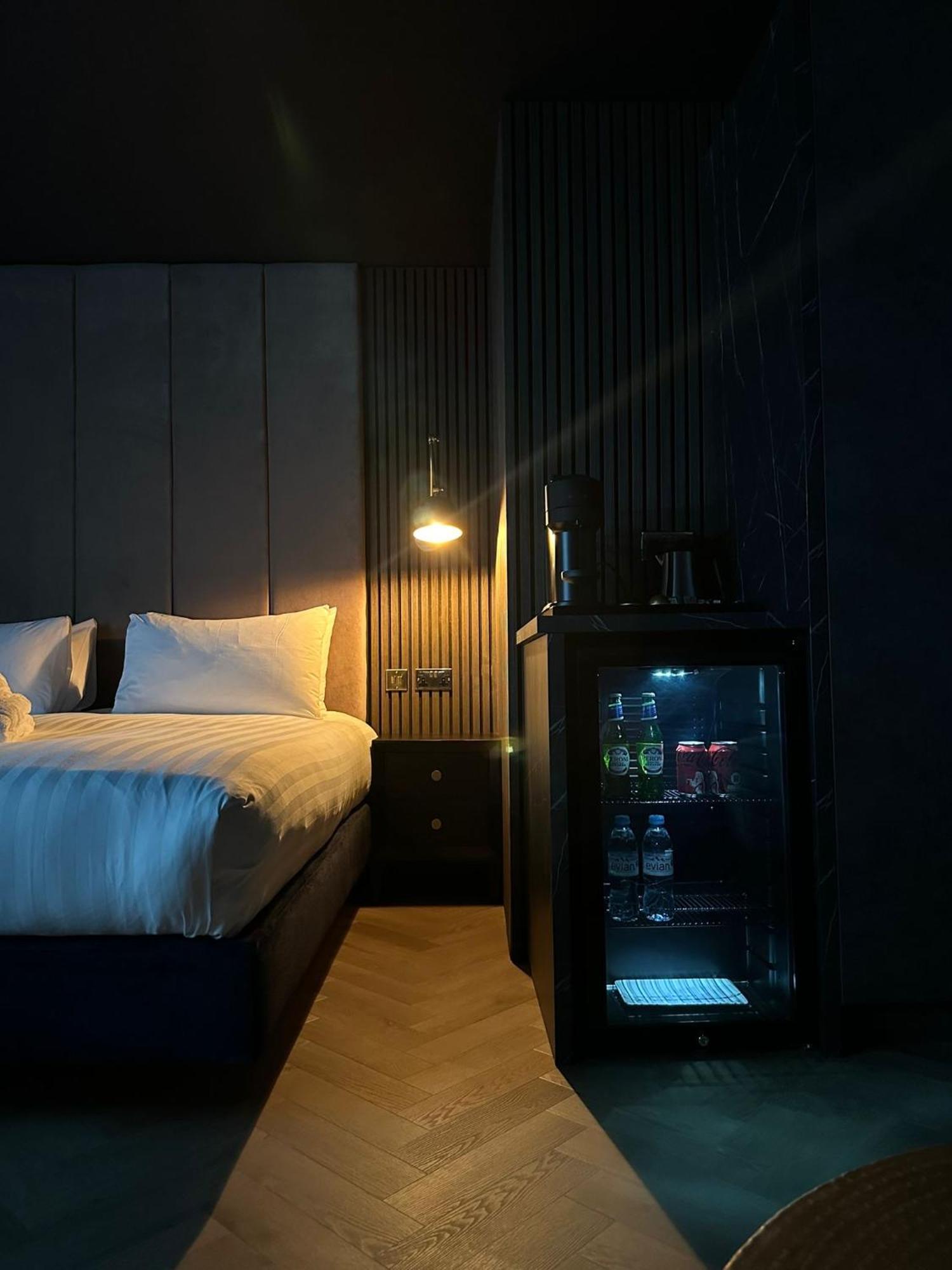 Secret Suites Lancaster Ngoại thất bức ảnh