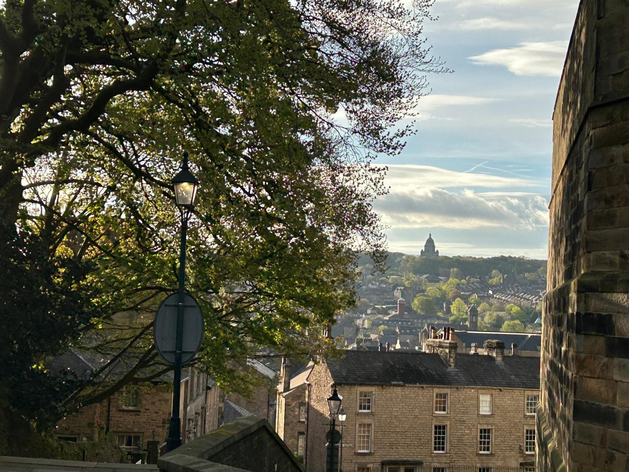 Secret Suites Lancaster Ngoại thất bức ảnh