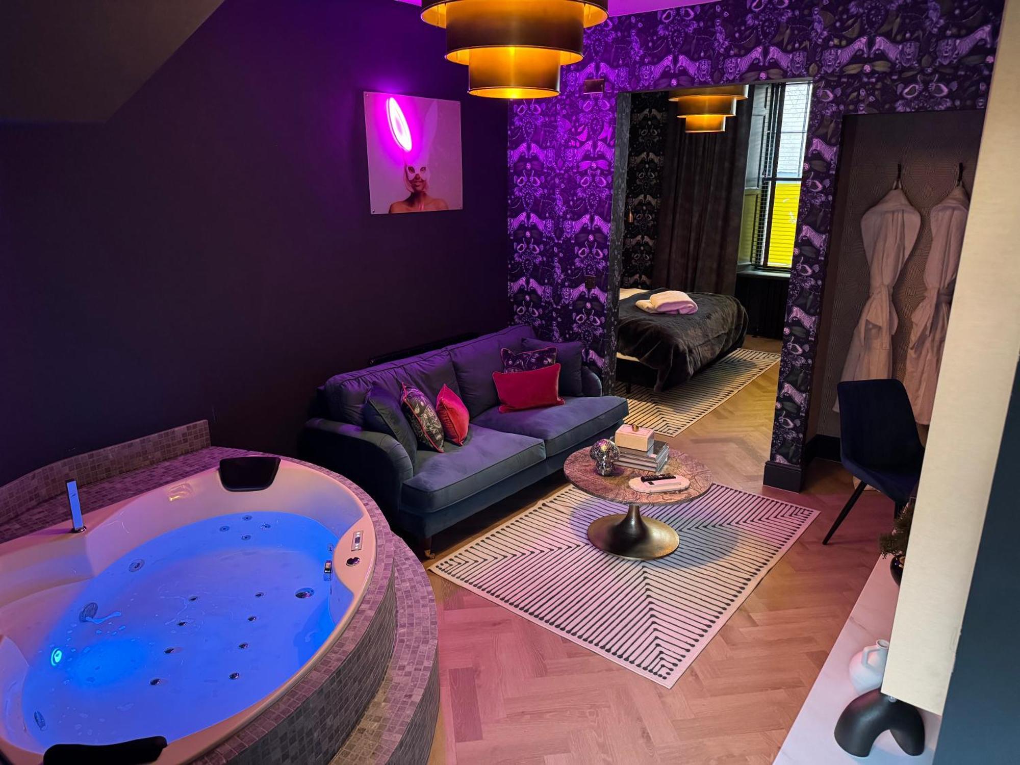 Secret Suites Lancaster Ngoại thất bức ảnh