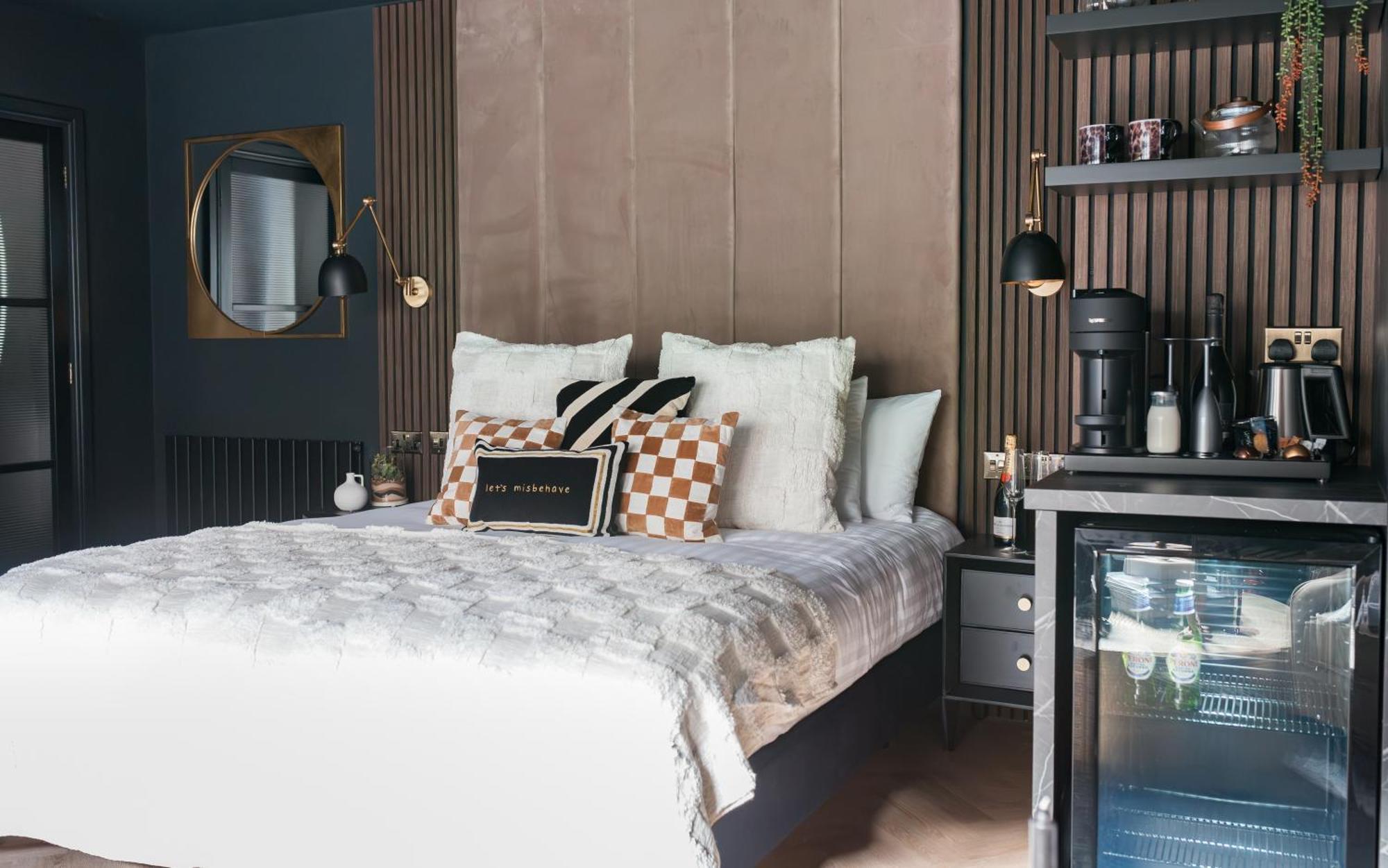 Secret Suites Lancaster Ngoại thất bức ảnh