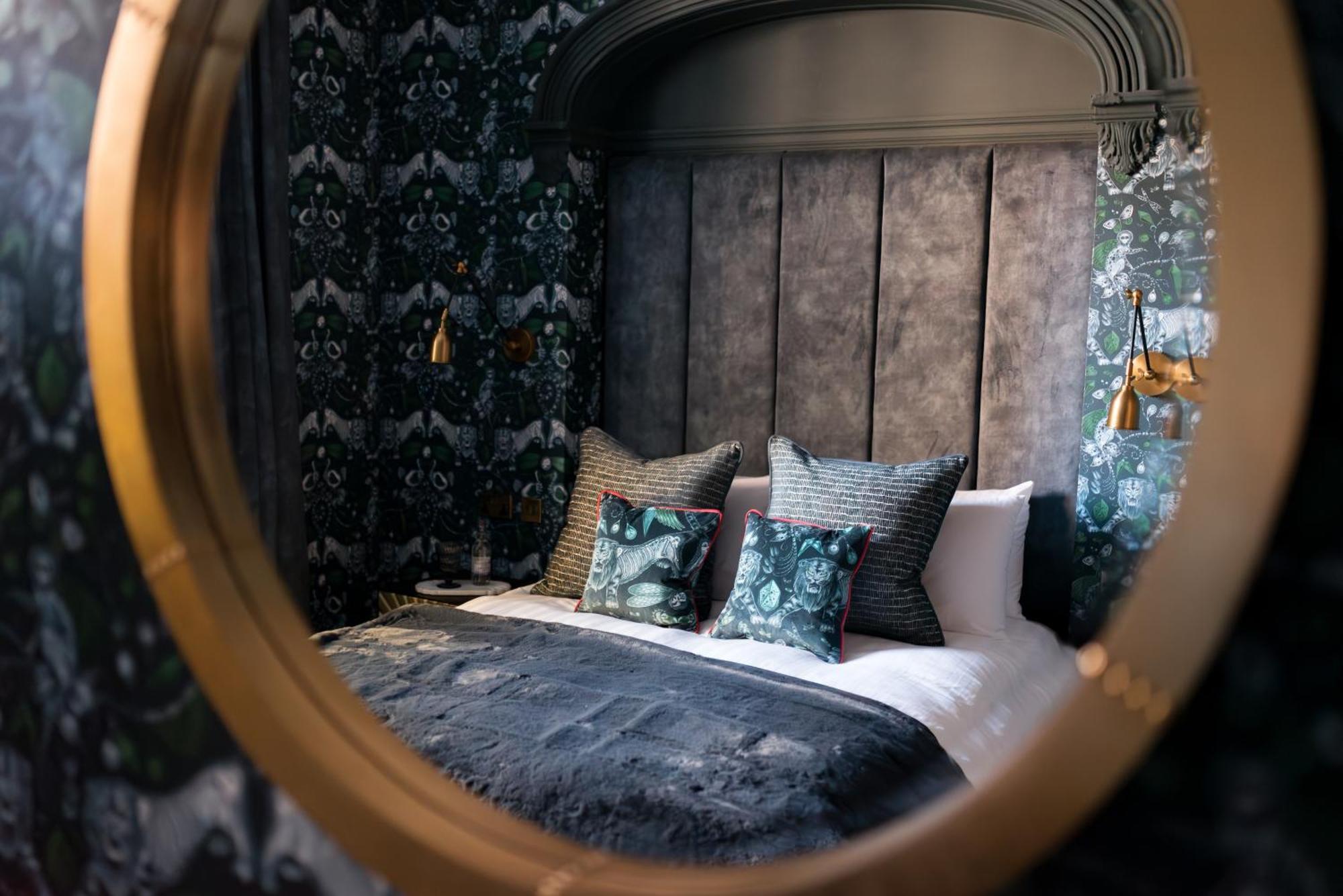 Secret Suites Lancaster Ngoại thất bức ảnh